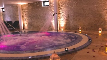 Sauna, Whirlpool, Körperbehandlungen, Ganzkörperwickelbehandlung