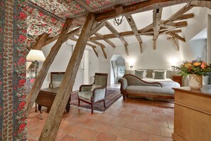 Luxury Room | Premium bedding, minibar, in-room safe, individually decorated