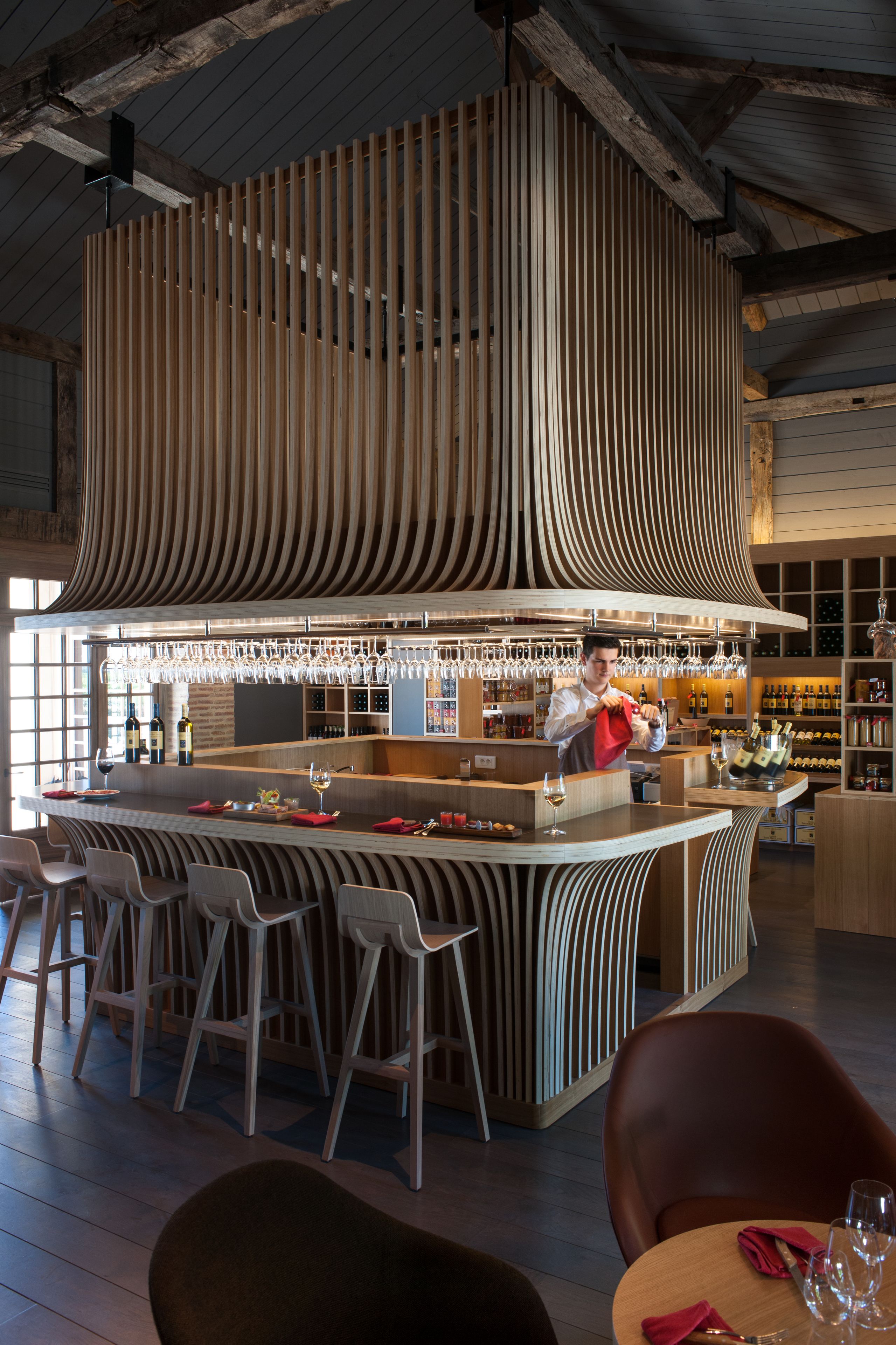 朝食 (ビュッフェ)、毎日提供 (1 名様 35 EUR)