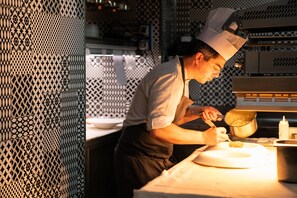 Lunch and dinner served, Mediterranean cuisine