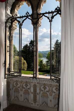 Executive Suite | Lake view