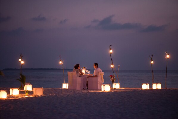 Couples’ dining