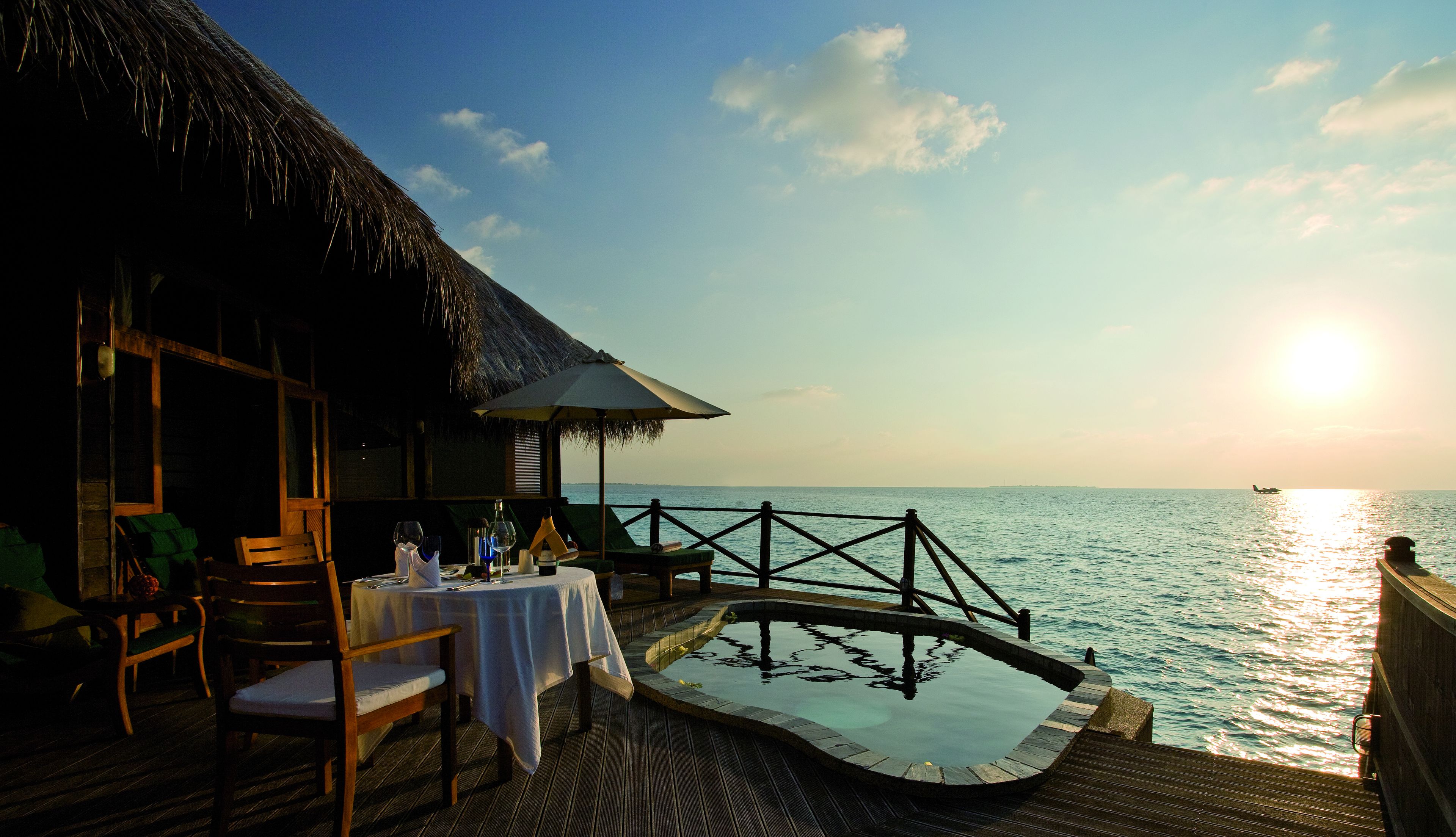 lagoon villa | minibar, in-room safe, individually decorated, individually furnished