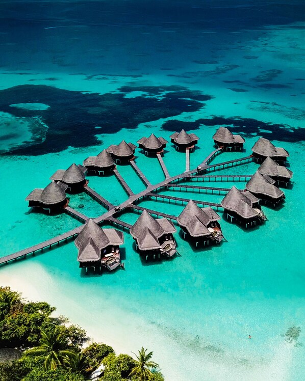 Lagoon Villa | Aerial view