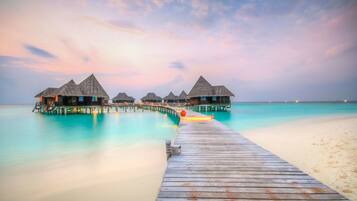 Lagoon Villa | Exterior