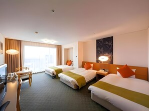 In-room safe, desk, blackout drapes, free WiFi