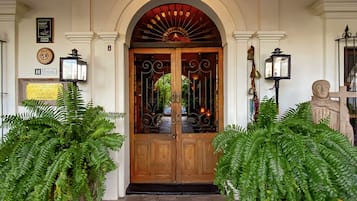 Entrada de la propiedad