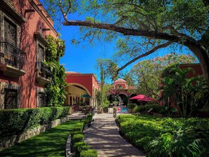 Courtyard - Hacienda de los Santos (Alamos)