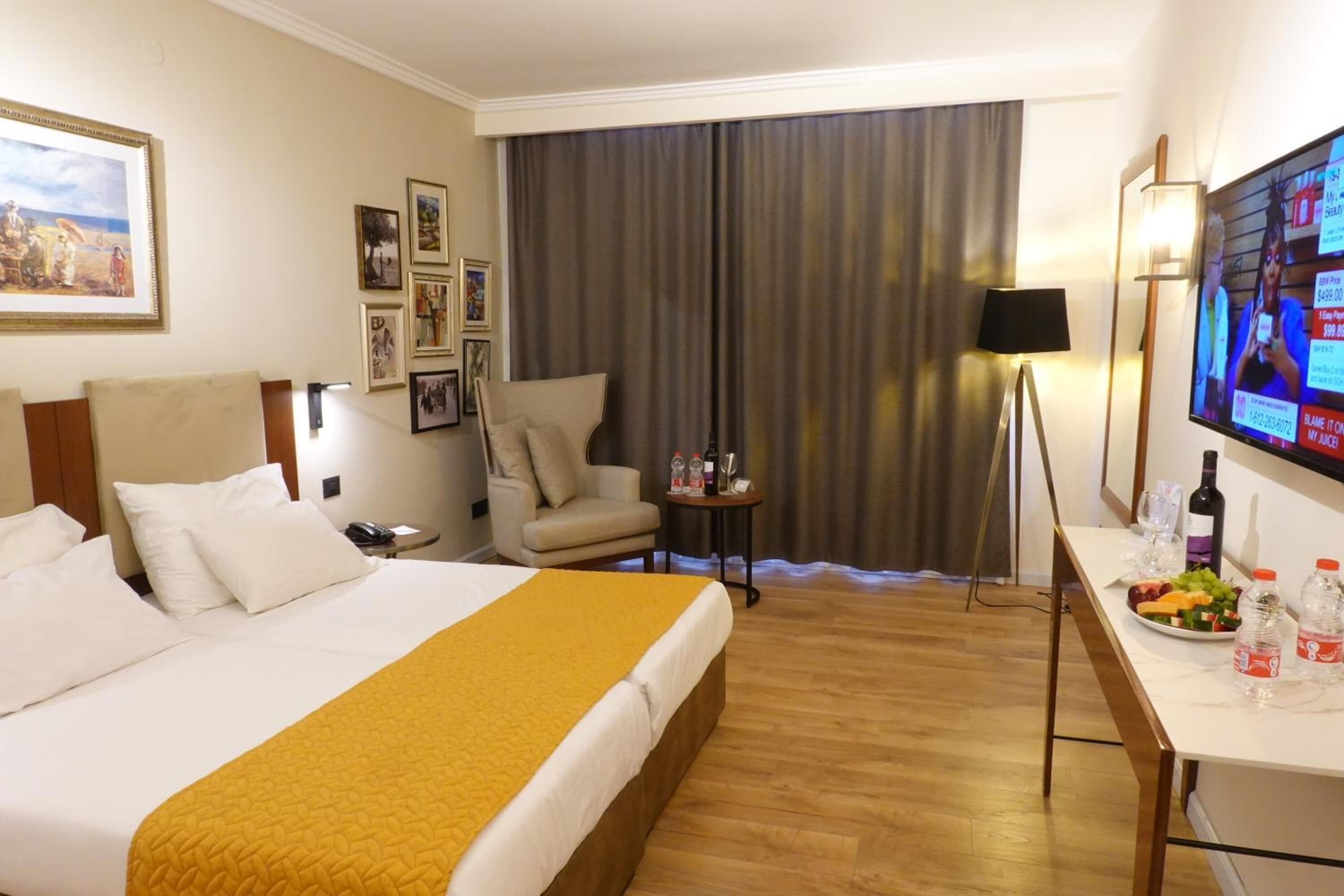 Minibar, in-room safe, desk, free cribs/infant beds