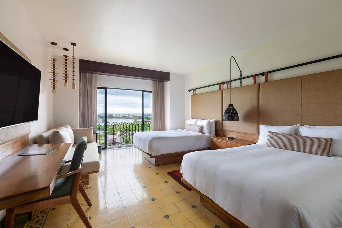 客房, 2 張標準雙人床, 海景 (Ocean View) | 低過敏寢具、羽絨被、迷你吧、客房內保險箱