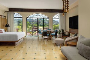 Habitación familiar, 1 cama de matrimonio grande, no fumadores | Ropa de cama hipoalergénica, edredones de plumas, minibar y caja fuerte