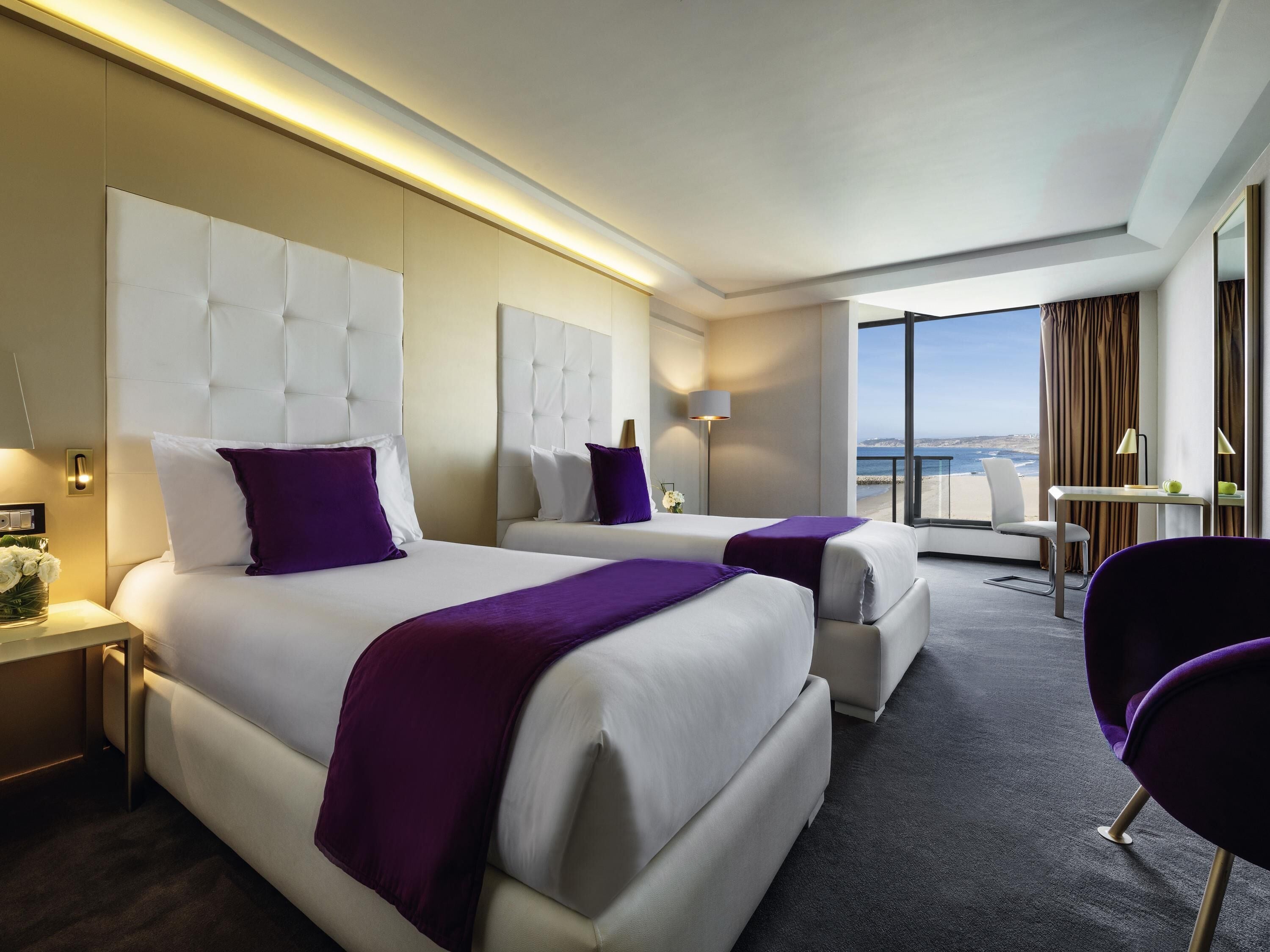 Executive Twin Room, 1 Single Bed, Partial Sea View