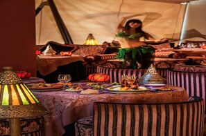 4 restaurants; breakfast, lunch, dinner, and brunch served - Mövenpick Hotel & Casino Malabata Tanger (Tangier)