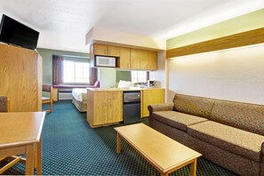 Studio Suite, 1 Queen Bed, Non Smoking | Pillowtop beds, desk, blackout drapes, free WiFi