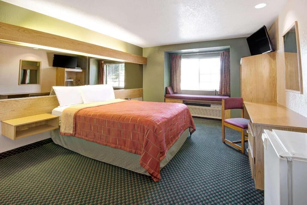 Surmatelas, bureau, rideaux occultants, Wi-Fi