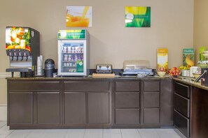 Gratis kontinental frukost varje dag