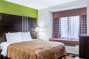 Ropa de cama de alta calidad, escritorio y cortinas blackout 