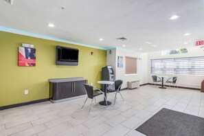 Lobby - Motel 6 Gastonia, NC (Gastonia)