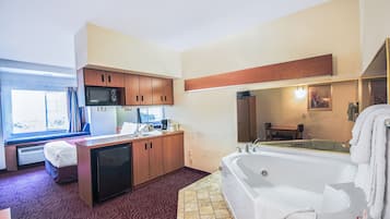 Premium Room, 1 Queen Bed, Jetted Tub | Desk, laptop workspace, iron/ironing board, free WiFi