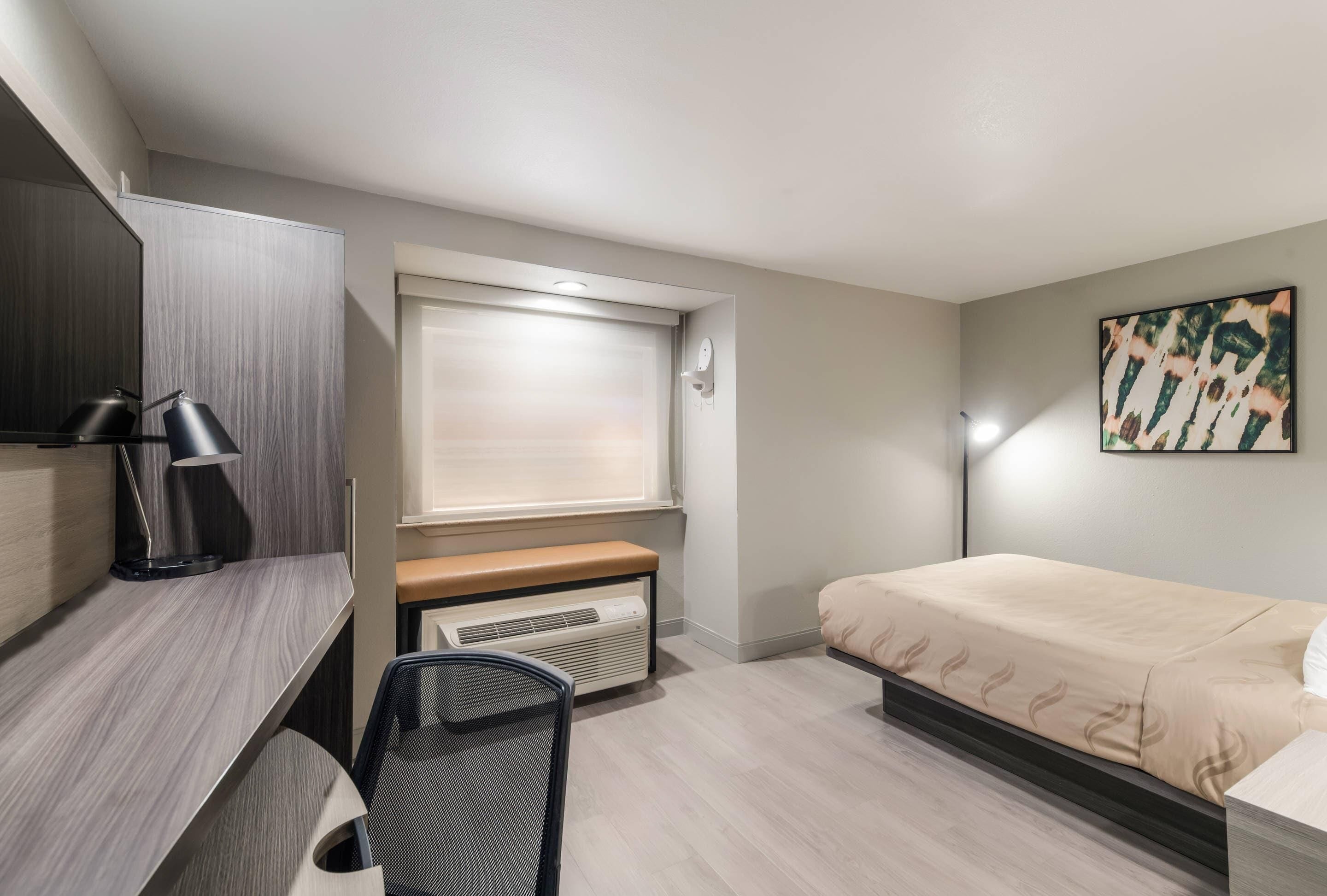 标准房, 1 张大床, 无烟房 | 羽绒被、办公桌、笔记本电脑工作区、免费婴儿床