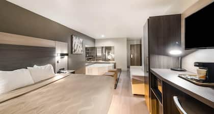 Quality Inn & Suites North Mesquite I-30