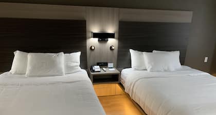 Quality Inn & Suites North Mesquite I-30