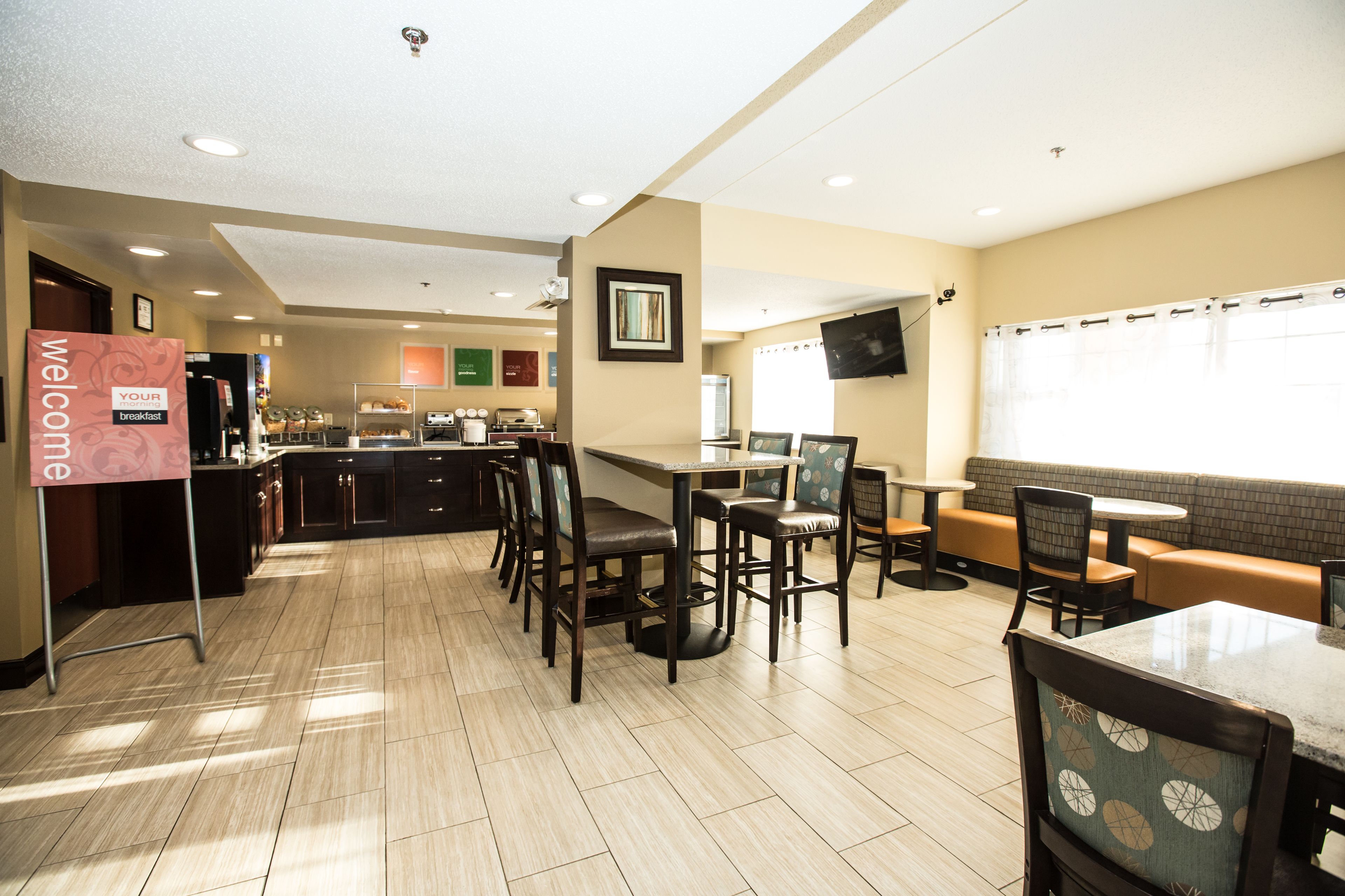 包含每日自助早餐