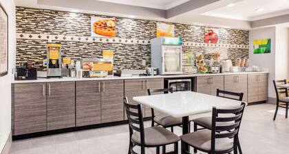 Quality Inn & Suites Myrtle Beach near Outlets