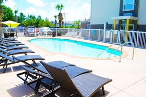 Pool - Quality Inn & Suites Myrtle Beach near Outlets (Myrtle Beach)