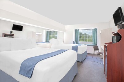 Microtel Inn by Wyndham Broken Bow