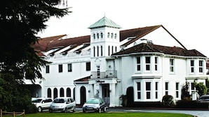 Exterior - Copthorne Hotel Effingham Gatwick (Crawley)