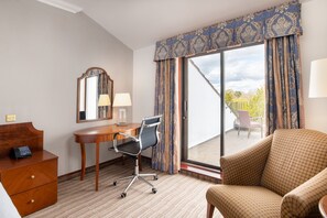 クラブ ルーム | 施設内の設備