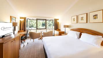 In-room safe, desk, laptop workspace, iron/ironing board