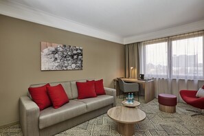 Hypo-allergenic bedding, in-room safe, desk, blackout curtains - H4 Hotel Hannover Messe (Laatzen)