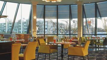 Daily buffet breakfast (EUR 17 per person)