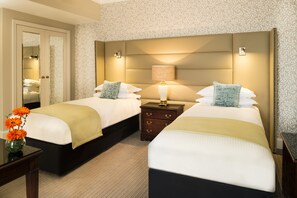 Deluxe Room (Twin) | Hypo-allergenic bedding, in-room safe, individually decorated