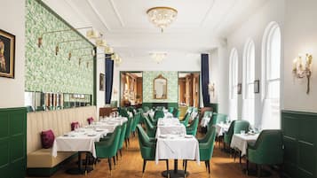 Daily English breakfast (GBP 22.50 per person)