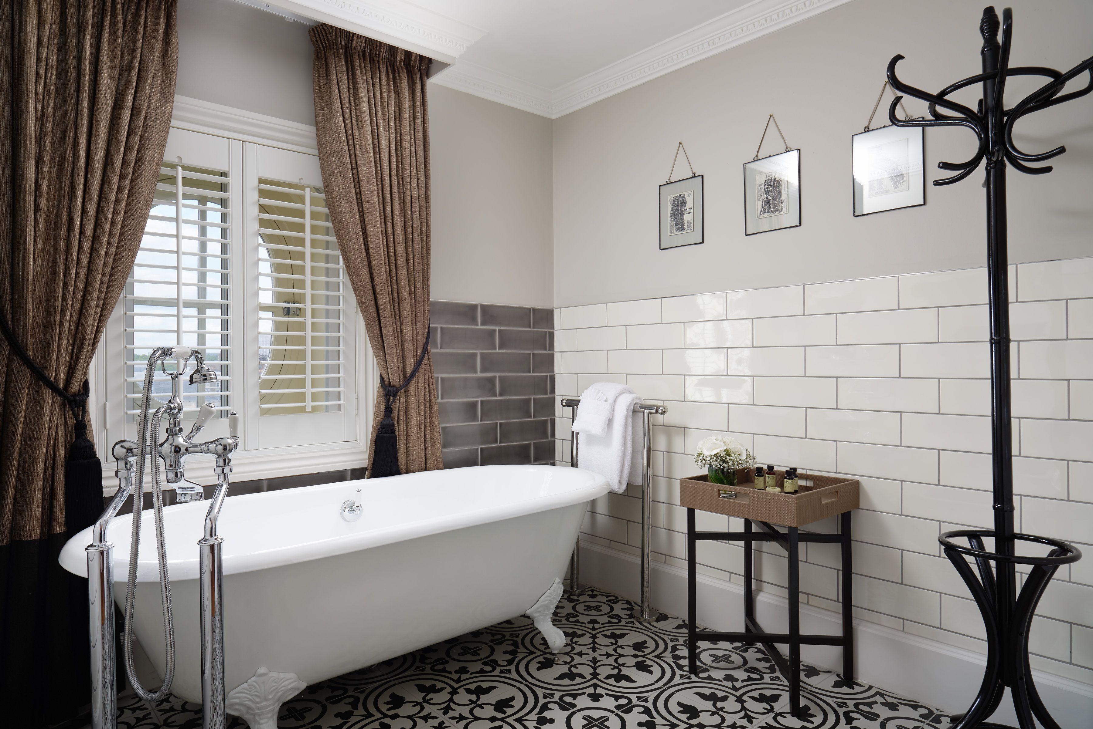junior suite | bathroom | eco-friendly toiletries, hair dryer, towels