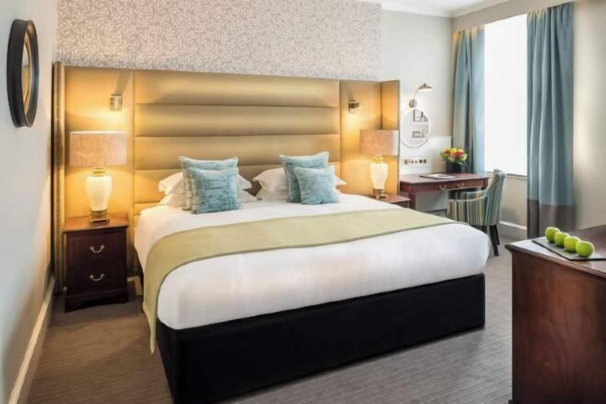 Hypo-allergenic bedding, in-room safe, individually decorated