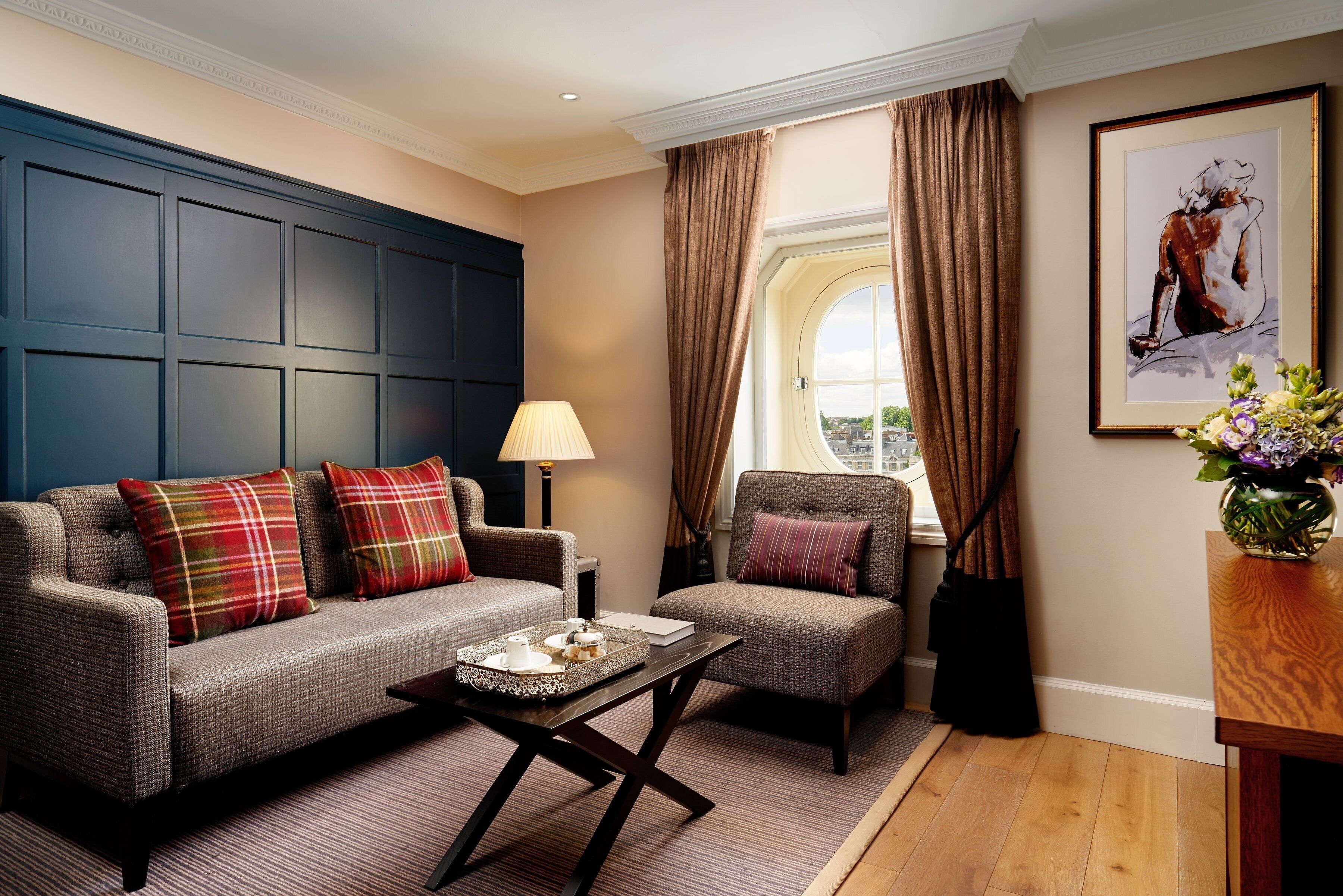 junior suite | hypo-allergenic bedding, in-room safe, individually decorated