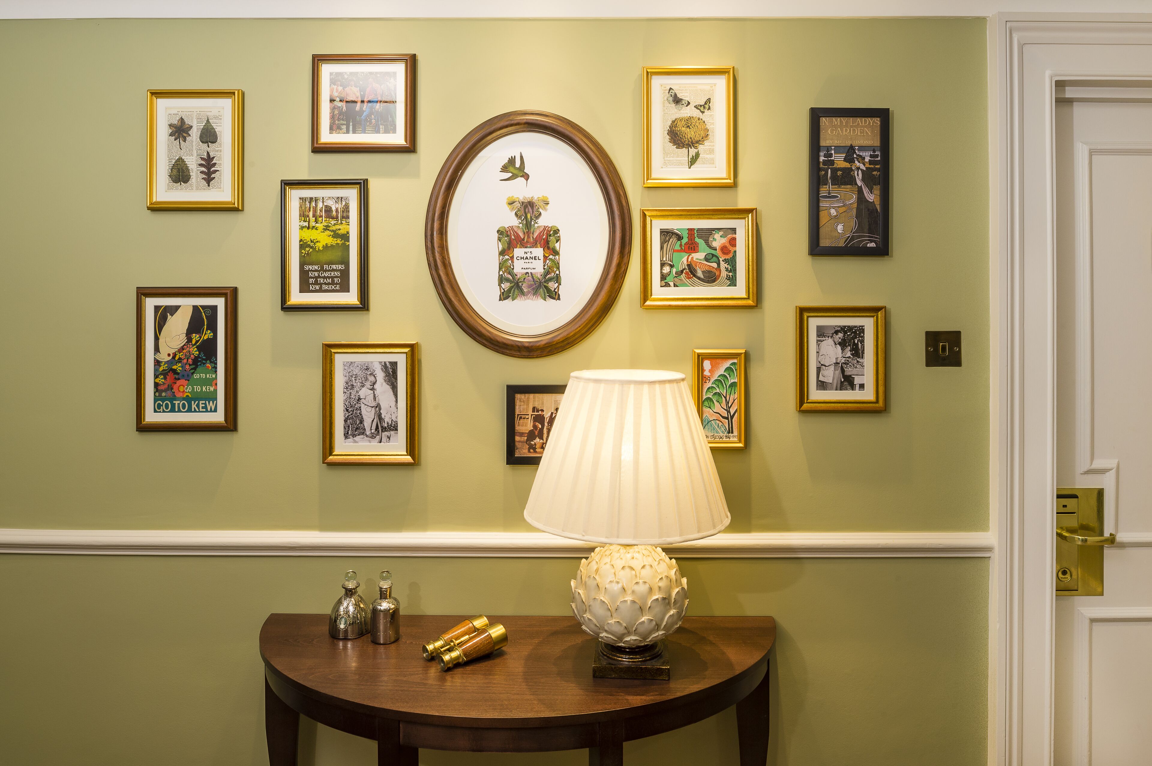 double room (small double bed) | hypo-allergenic bedding, in-room safe, individually decorated