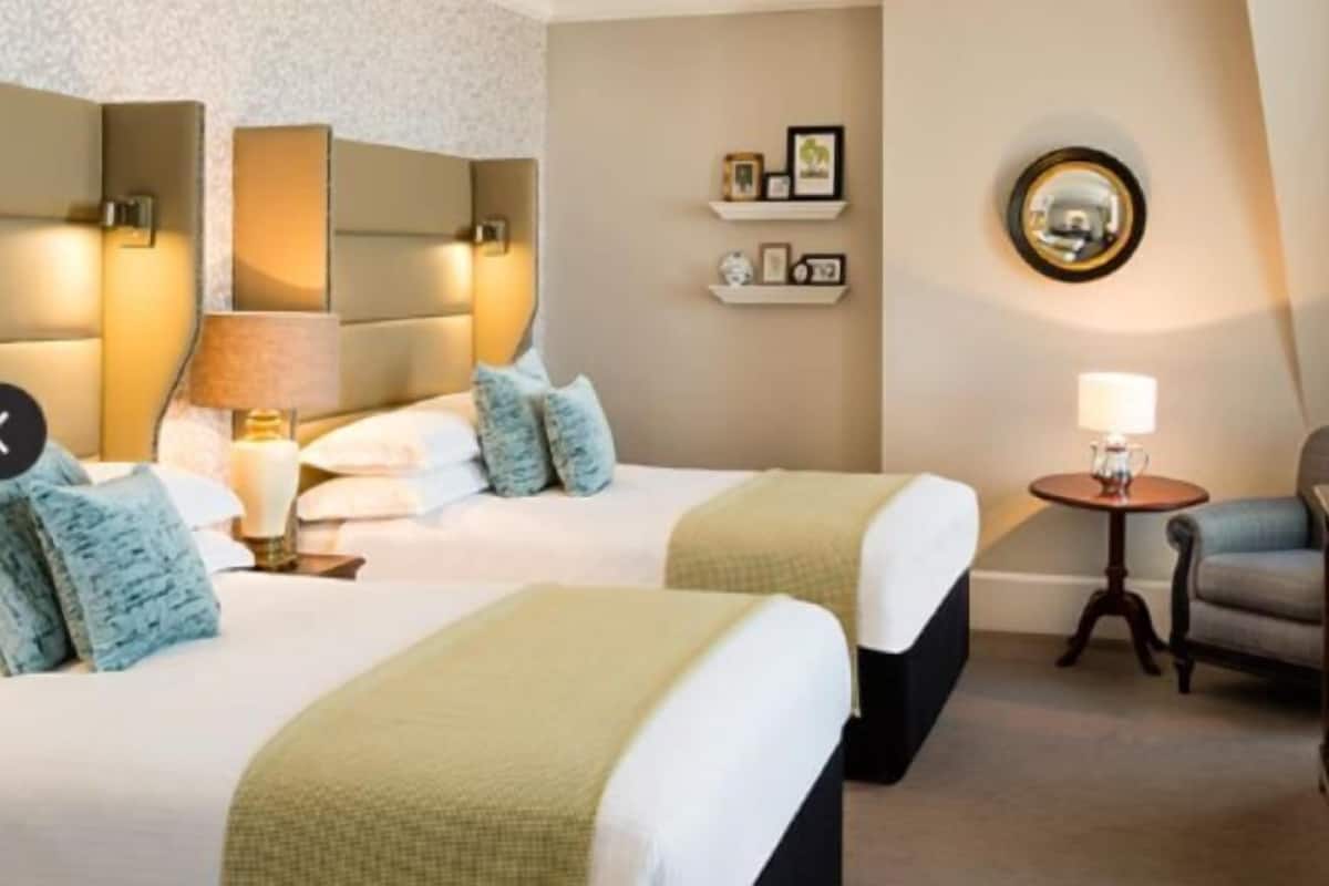 Hypo-allergenic bedding, in-room safe, individually decorated
