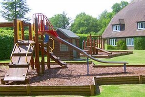 Children’s play area – outdoor