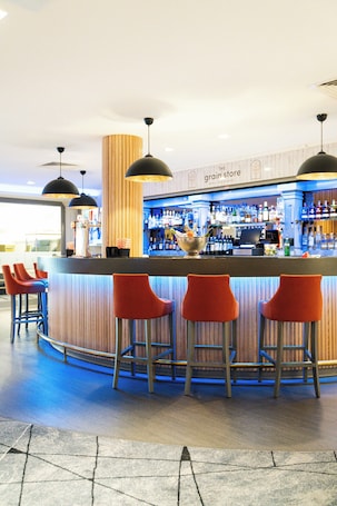 Bar (en la propiedad). Copthorne hotel Aberdeen