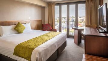 In-room safe, desk, blackout drapes, soundproofing