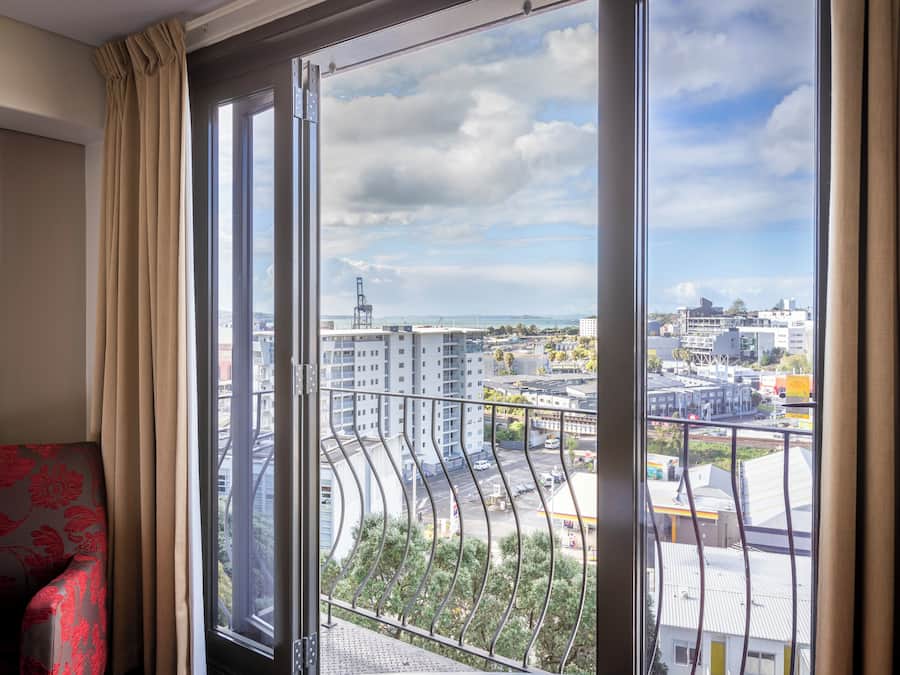 Quarto superior, 1 cama King | Vista do quarto