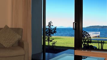 Superior King Room with Lake View | View from room