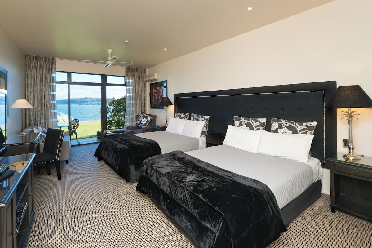 Premium bedding, in-room safe, individually furnished, desk