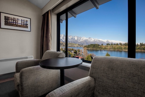 Copthorne Hotel and Resort Queenstown Lakefront