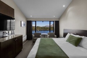 Superior Room, 1 King Bed, Lake View | In-room safe, desk, blackout drapes, iron/ironing board - Copthorne Hotel and Resort Queenstown Lakefront (Queenstown)